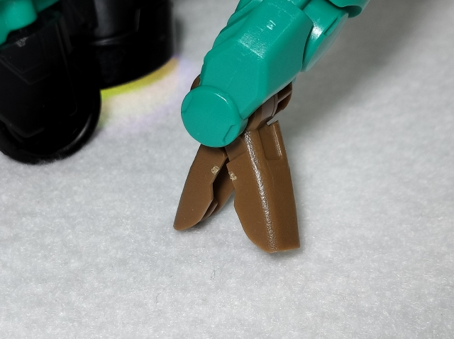 MR-9136_足先NG.jpg